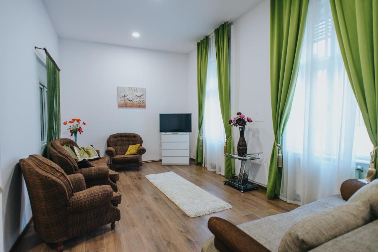 Noo'Vo Central Apartaments Oradea Dış mekan fotoğraf
