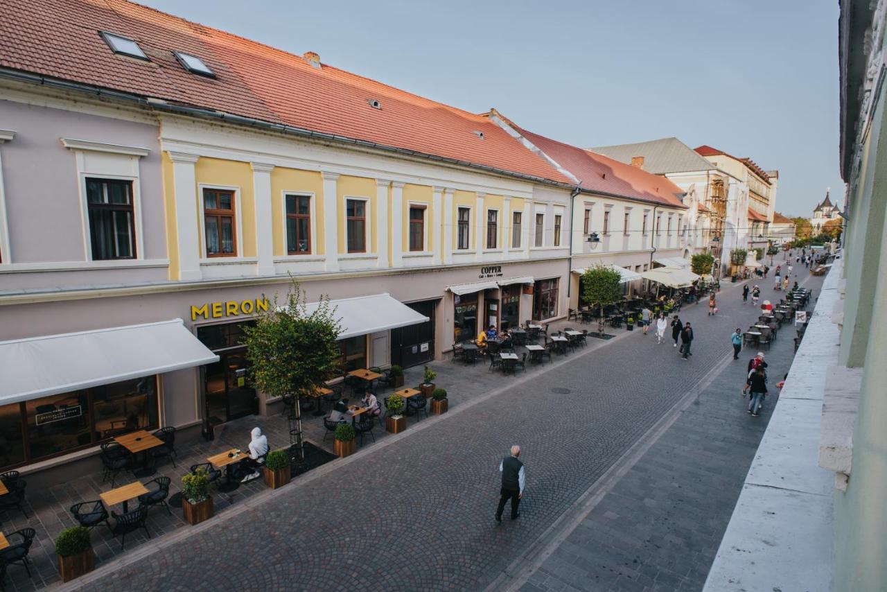 Noo'Vo Central Apartaments Oradea Dış mekan fotoğraf
